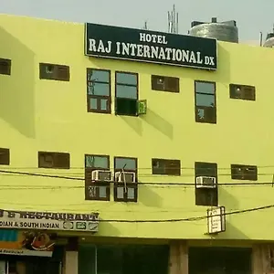 Raj International Dx In-front Of Sarai Rohilla Station Hotel